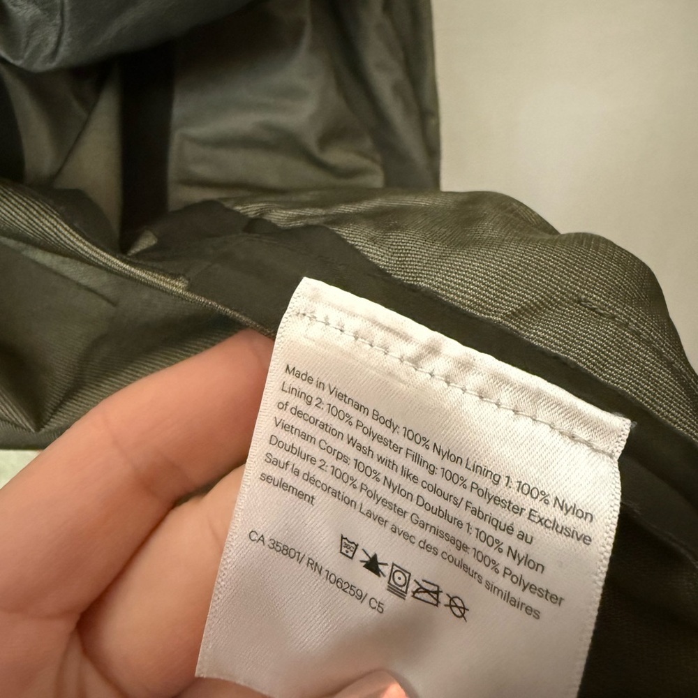 Lululemon Rain Haven Jacket *Insulated | size 4 - Picture 11 of 12